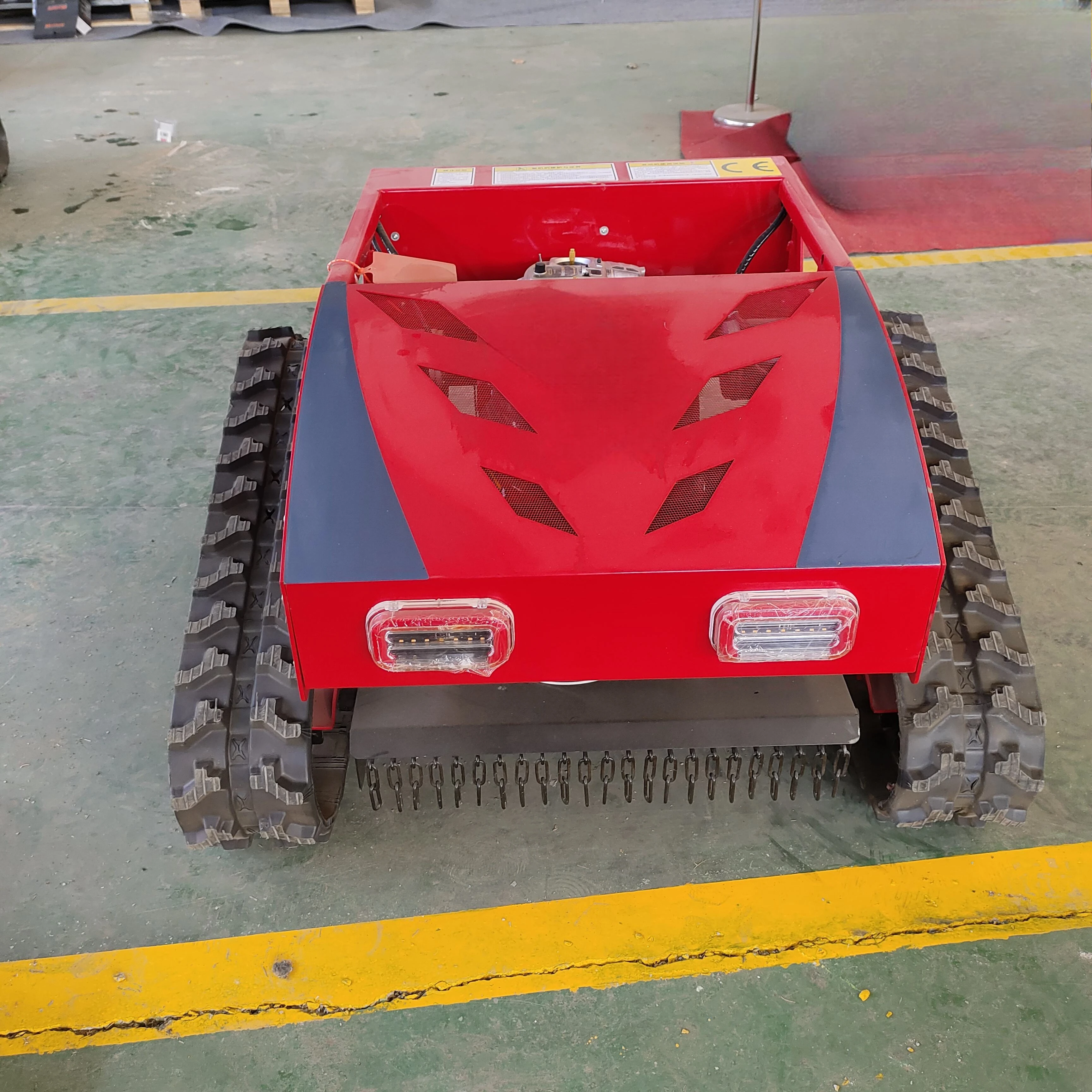 4-Stroke Self-Propelled Electric Crawler Lawn Mower Industrial Combine Harvester Remote Control Rotary Track Rotary Lawn Mower