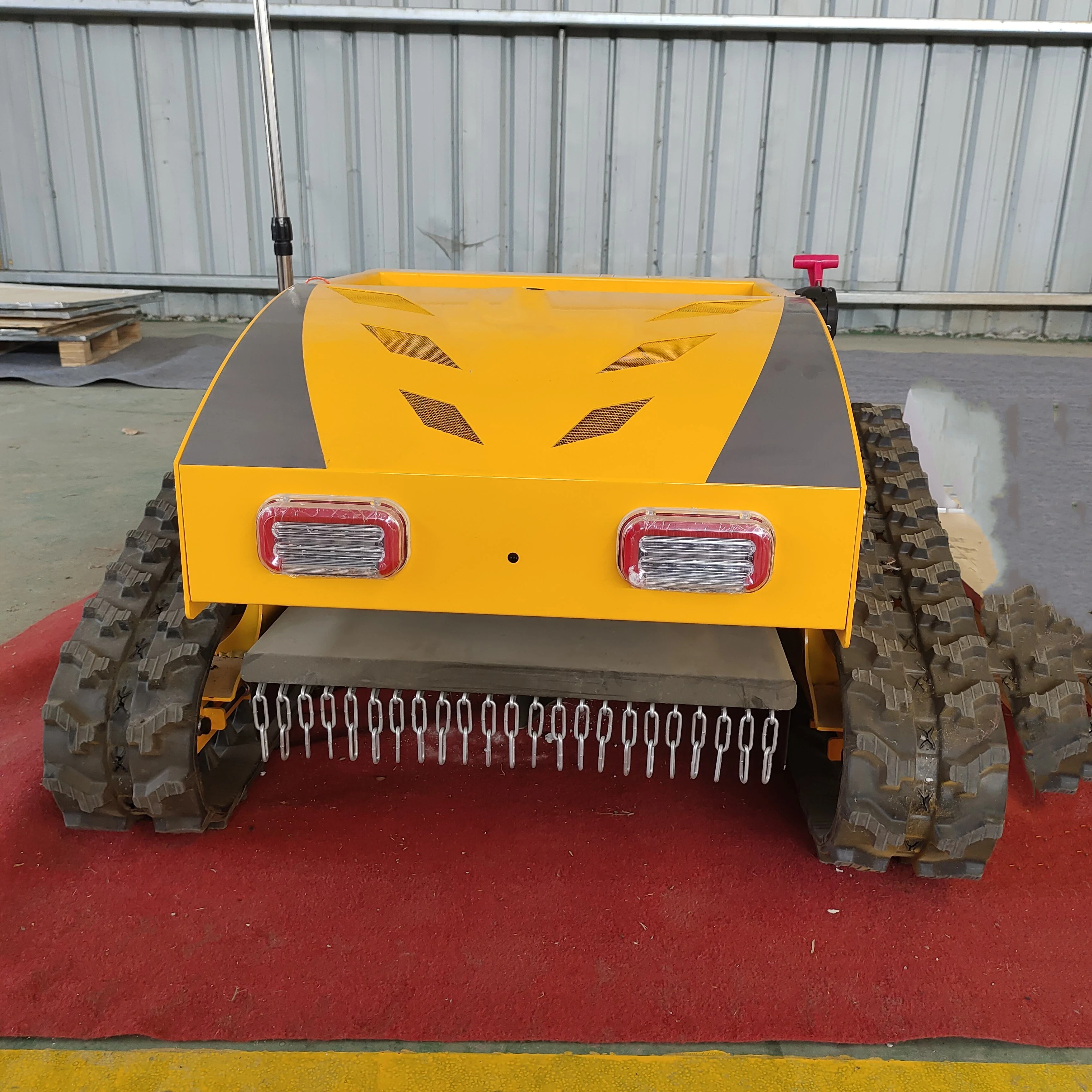 4-Stroke Self-Propelled Electric Crawler Lawn Mower Industrial Combine Harvester Remote Control Rotary Track Rotary Lawn Mower